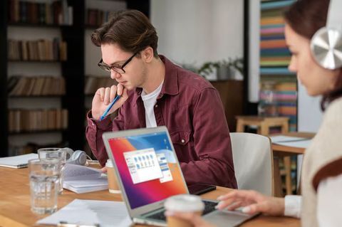 DataCamp: A Complete Guide to Learning Data Science and Analytics Online