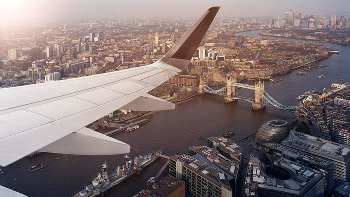 London to Dubai Flights: Travel Advice, Airport Information, and Essential Planning Tips